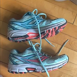 Saucony running shoes